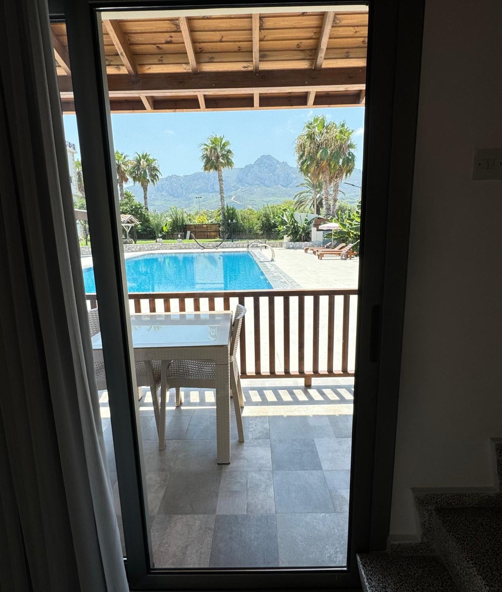 The Horse Farm Hotel Agios Georgios  Exterior photo